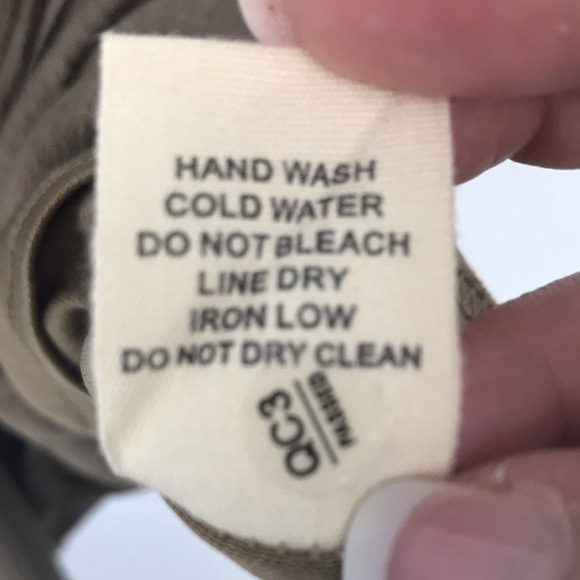 Fashion on Earth Button Down Romper NWT Size M - Picture 9 of 11